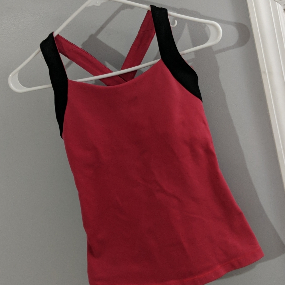 EUC Lucy Workout Top